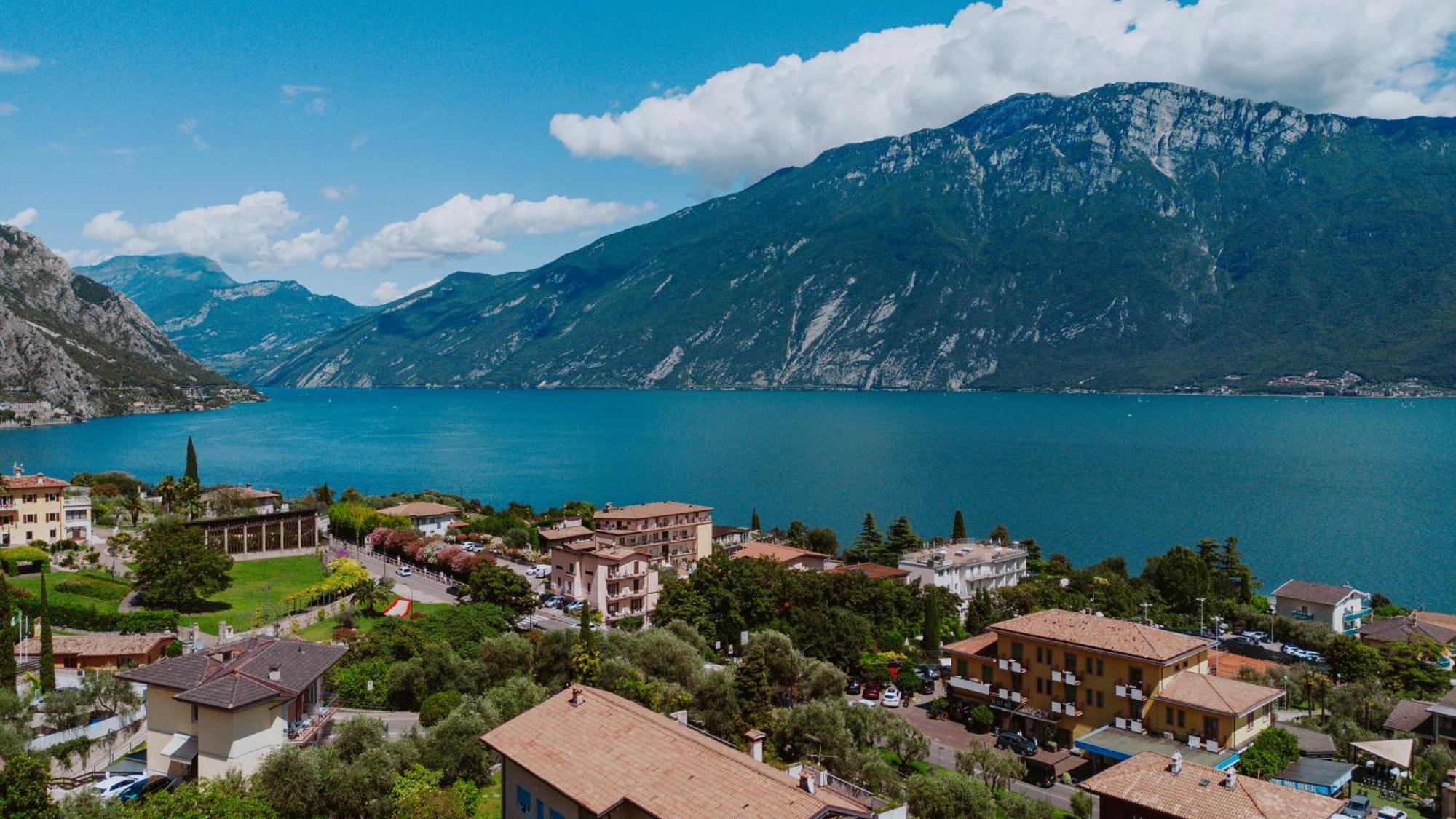 Hotel Limone リモーネ・スル・ガルダ エクステリア 写真