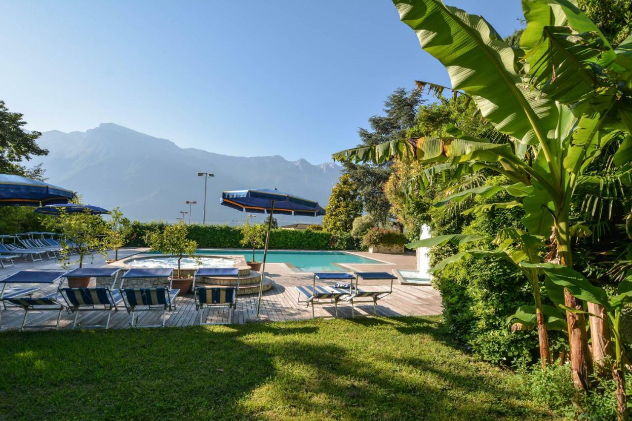 Hotel Limone リモーネ・スル・ガルダ エクステリア 写真